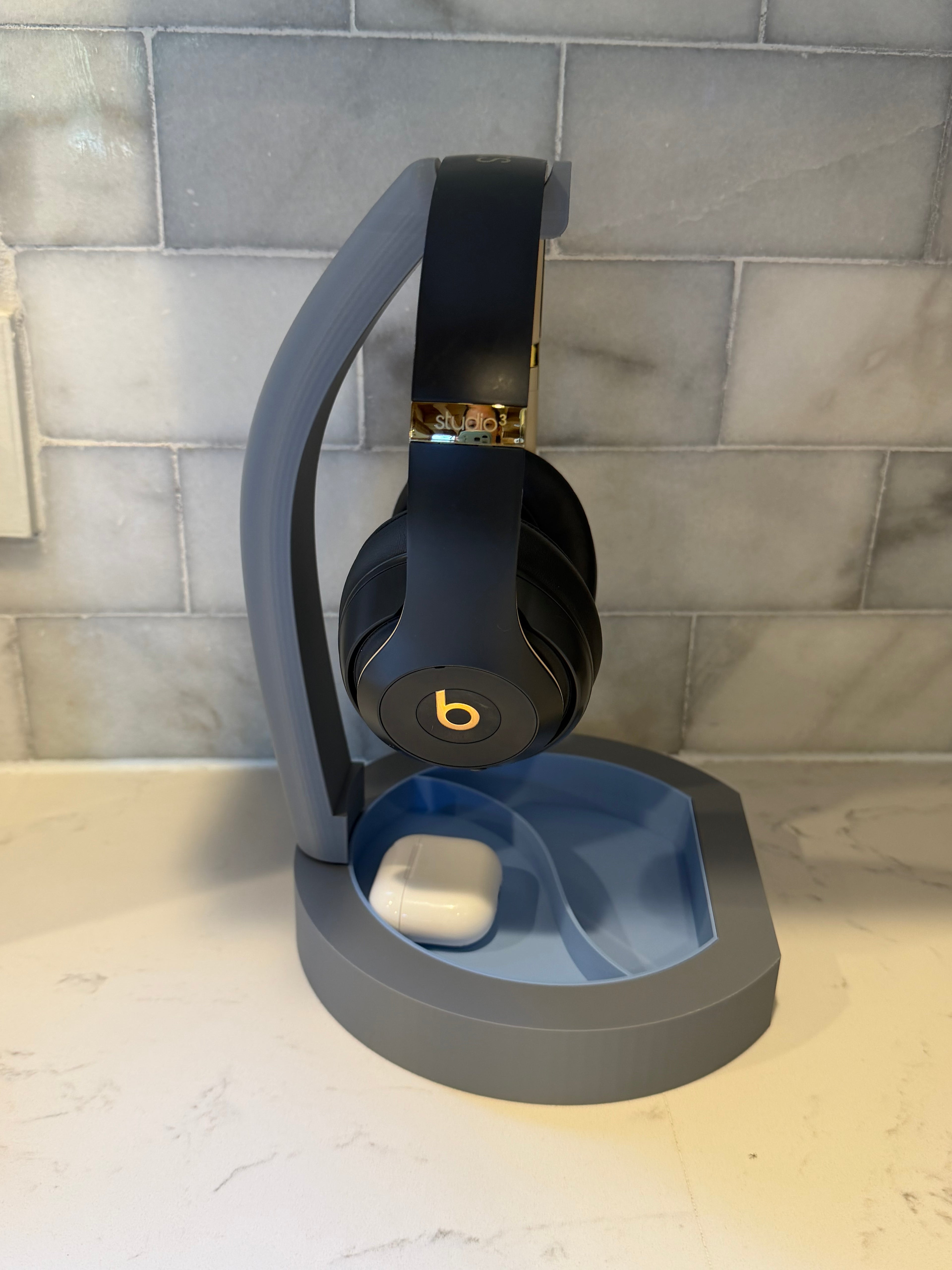 3D-printed Headphone Stand