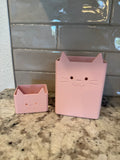 Cat desk organizer
