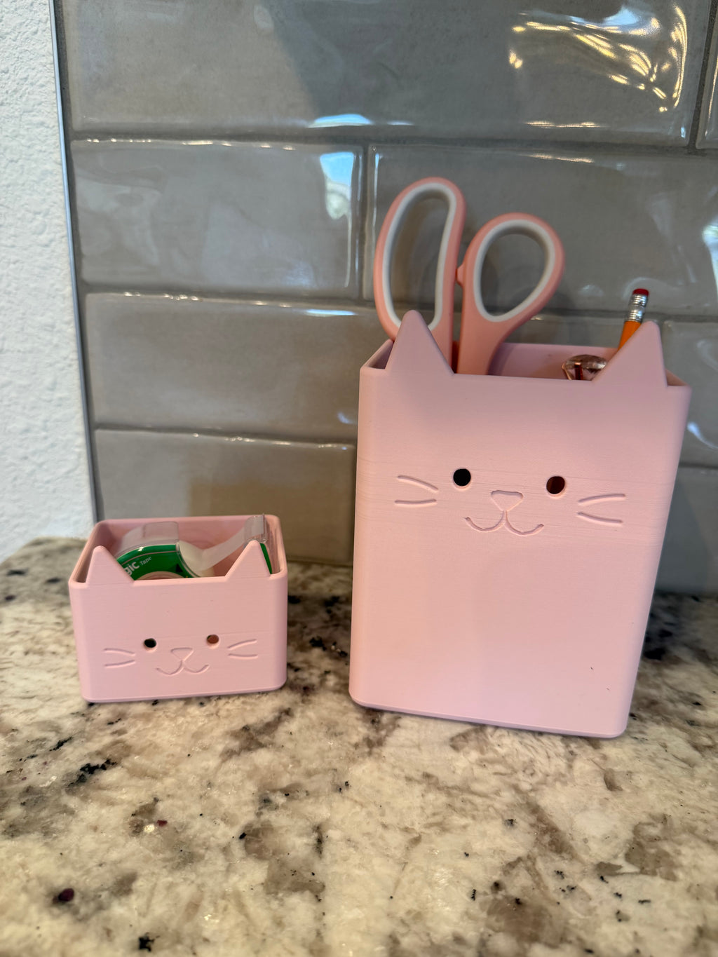 Cat desk organizer