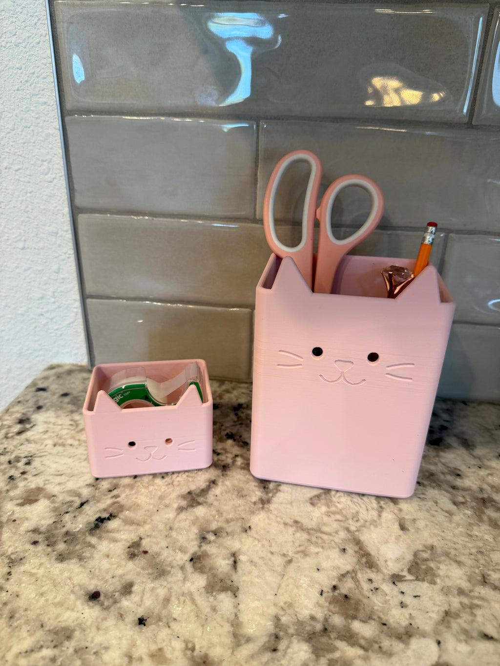 Cat desk organizer