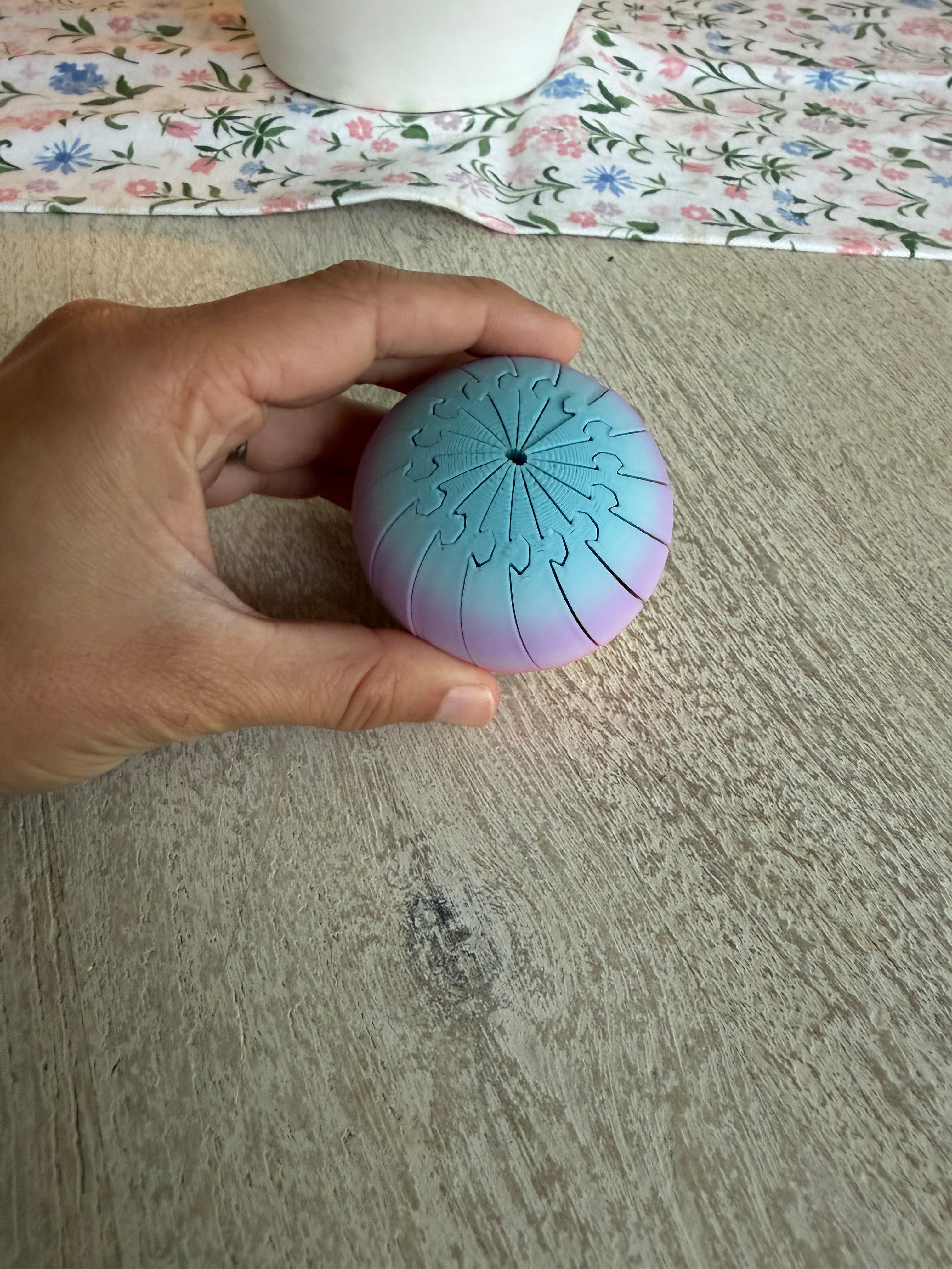 Fidget ball